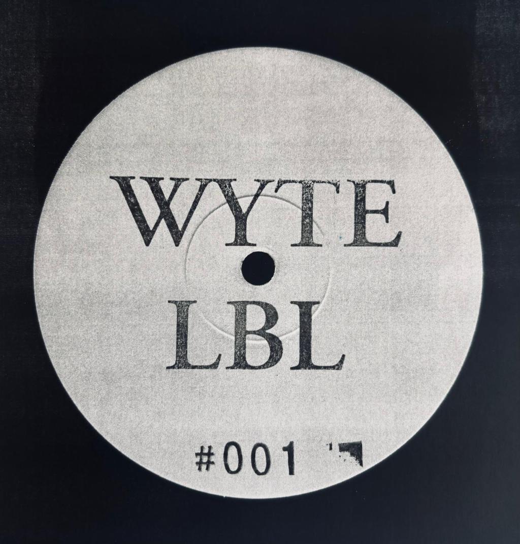 CF Signals: The DirtBirdz – Surgical Strike&nbsp;[WYTELBL]